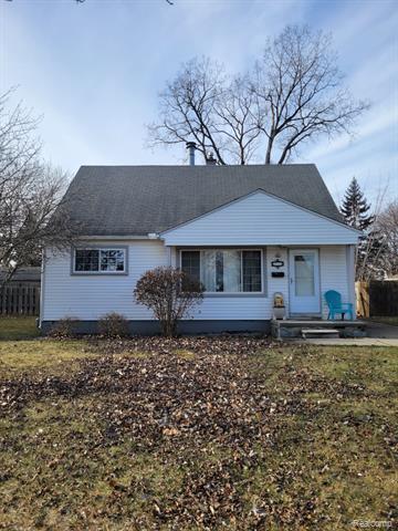 front view picture of 1801 Helen, Garden City, MI. 48135