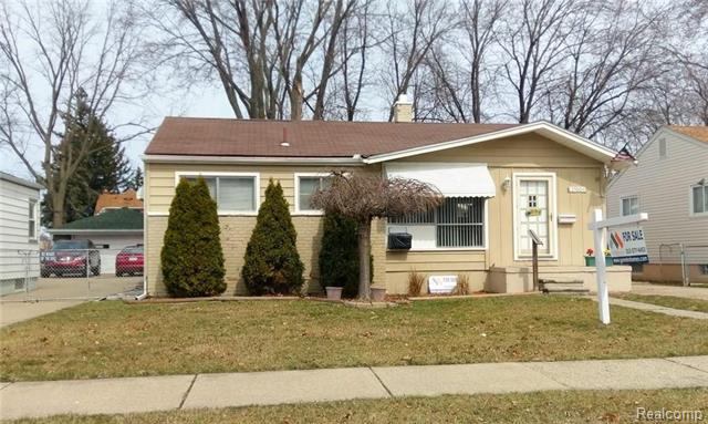 front view picture of 29004 Balmoral, Garden City, MI. 48135