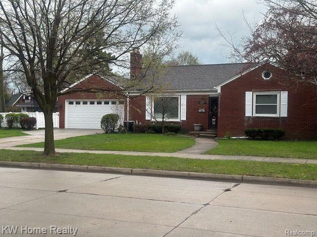 front view picture of 1220 Elford Ct, Grosse Pointe, MI. 48236