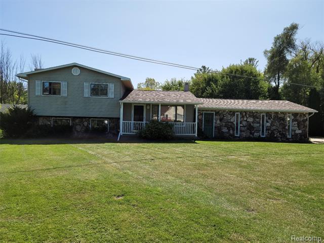 front view picture of 6507 W Coldwater Road, Flushing, MI. 48433