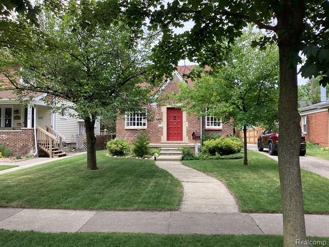 front view picture of 1410 Catalpa Dr, Royal Oak, MI. 48067