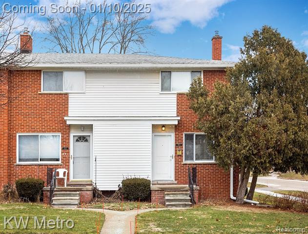 front view picture of 500 W Houstonia Ave, Royal Oak, MI. 48073