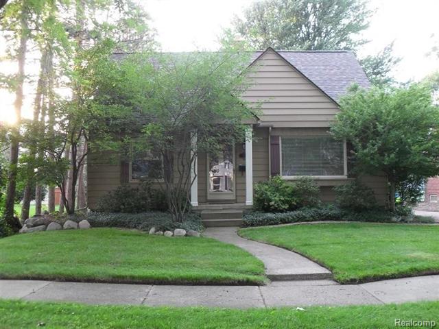 front view picture of 918 Lloyd Ave, Royal Oak, MI. 48073