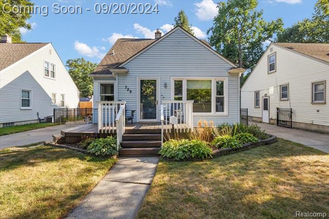 front view picture of 729 Ellen Ave, Royal Oak, MI. 48073