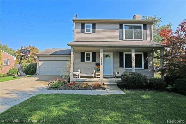 front view picture of 3704 Benjamin Ave, Royal Oak, MI. 48073