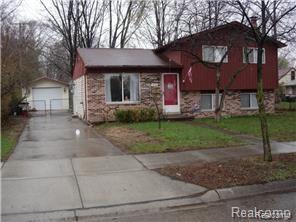 front view picture of 632 Bellevue Ave, Clawson, MI. 48017