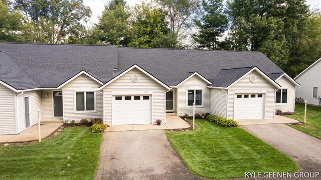 front view picture of 343 Nestlewood Drive, Holland, MI. 49424