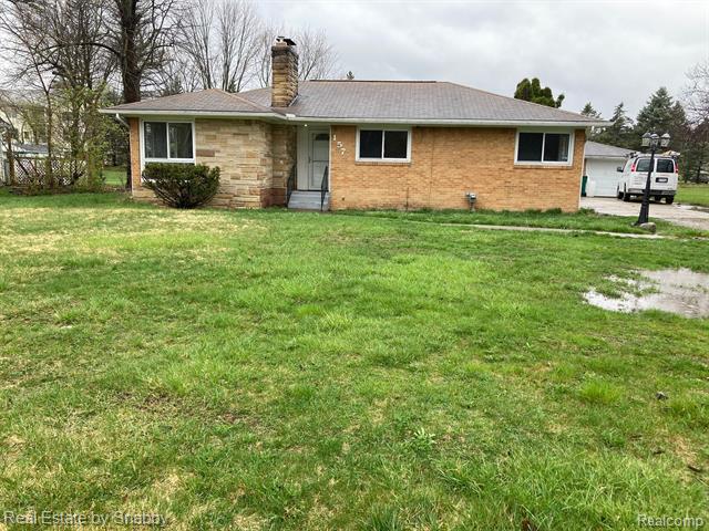 front view picture of 157 N Elms Road, Flushing, MI. 48433