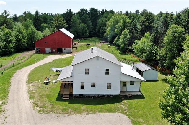 front view picture of 19697 Pierce Road, Stanwood, MI. 49346