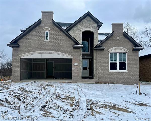 front view picture of 7833 Trailside Court, West Bloomfield, MI. 48323