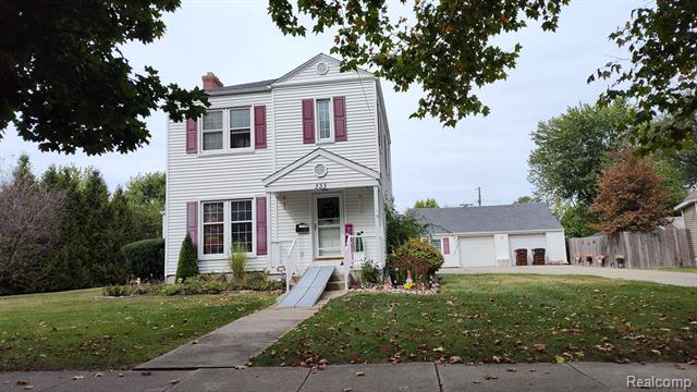 front view picture of 333 Adams Street, Dundee, MI. 48131