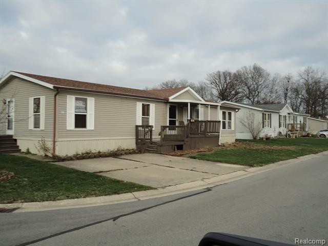 front view picture of 188 Wildflower, Erie, MI. 48133