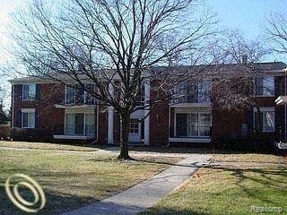 front view picture of 436 Fox Hills Dr S Apt 1, Bloomfield Hills, MI. 48304