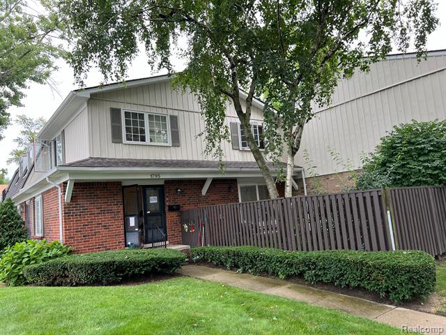 front view picture of 1795 Wickham St, Royal Oak, MI. 48073