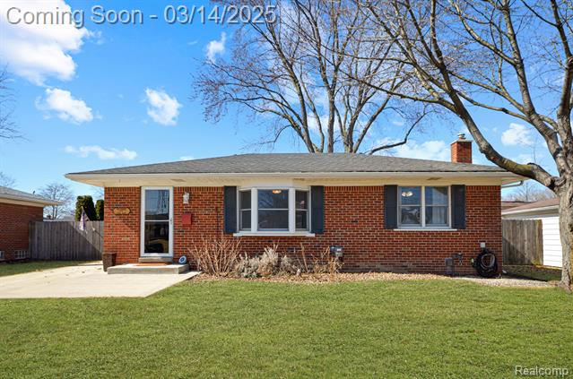 front view picture of 37715 Alper Dr, Sterling Heights, MI. 48312