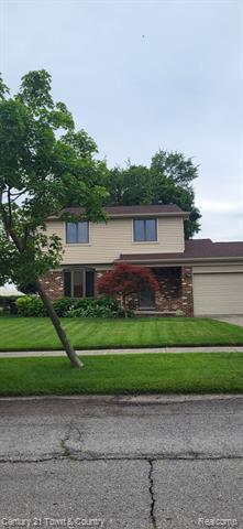 front view picture of 3028 Gloucester Dr, Sterling Heights, MI. 48310
