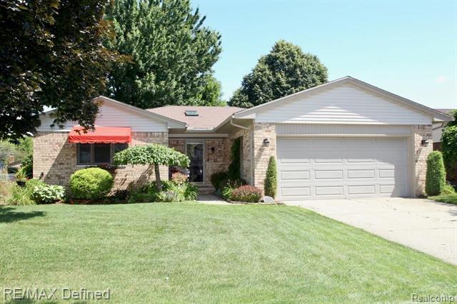 front view picture of 37634 Streamview Dr, Sterling Heights, MI. 48312