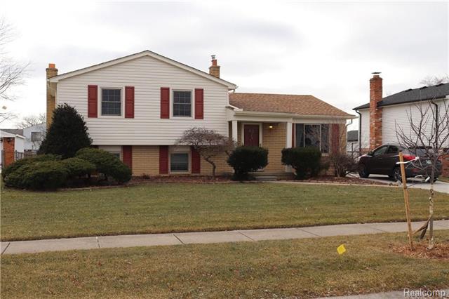 front view picture of 5126 Franklin Park D, Sterling Heights, MI. 48310