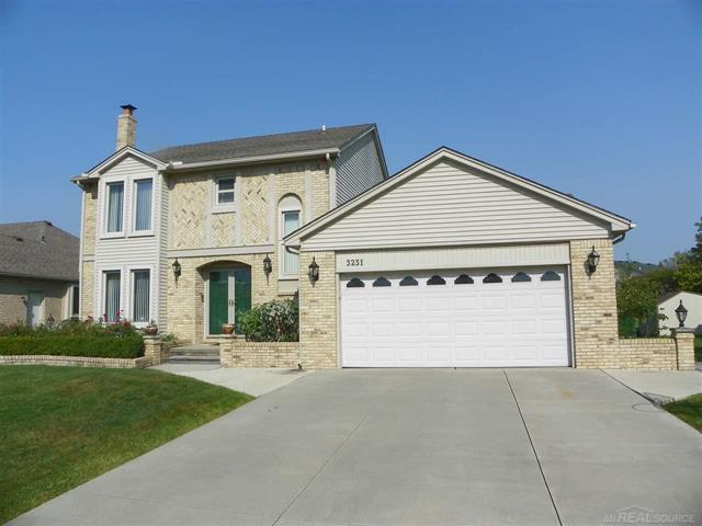 front view picture of 3231 Barkway Dr, Sterling Heights, MI. 48310