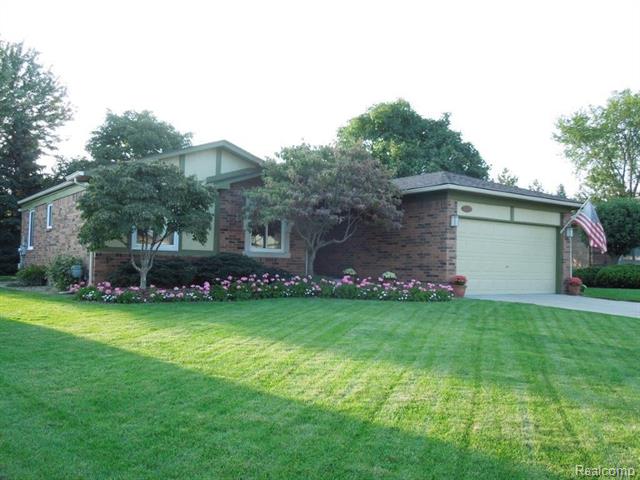 front view picture of 34335 Claudia Court, Sterling Heights, MI. 48310