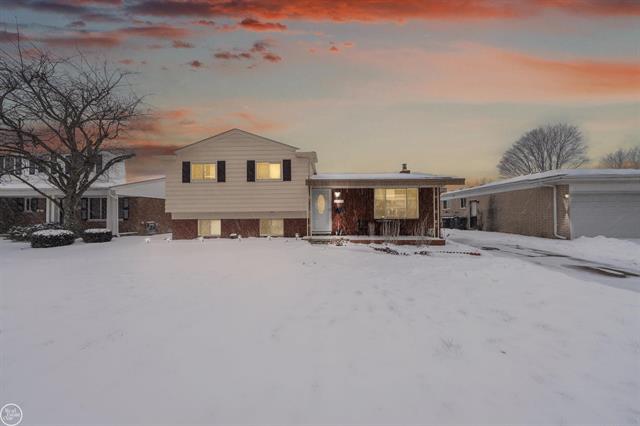 front view picture of 36331 Bagdad Dr, Sterling Heights, MI. 48312