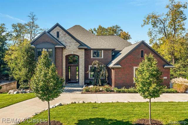 16021 Pine Valley Drive Northville, MI. 48168 | Snabby